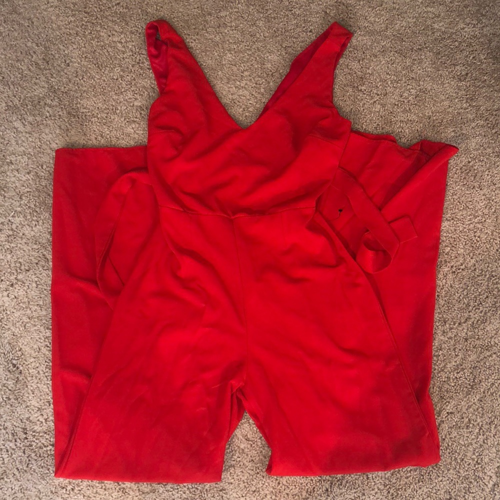Red Lulus Jumper size Large.